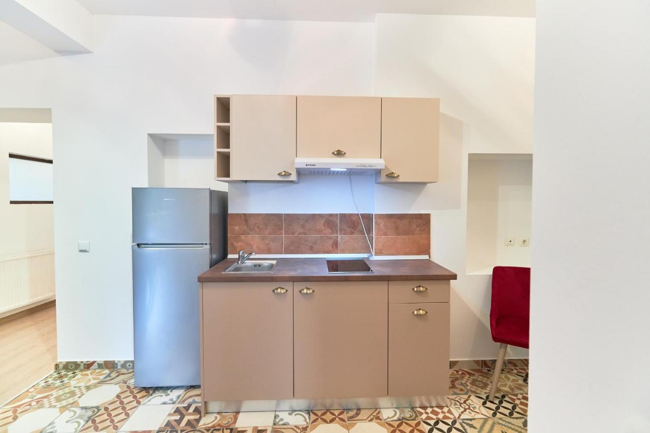 Stanford Aparthotel Gara De Nord Bukarest Exteriör bild