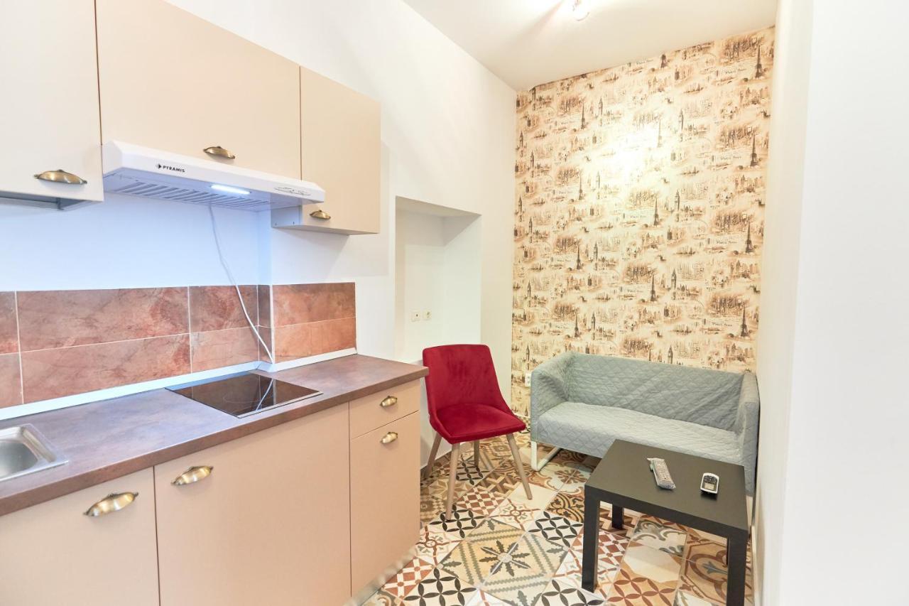 Stanford Aparthotel Gara De Nord Bukarest Exteriör bild