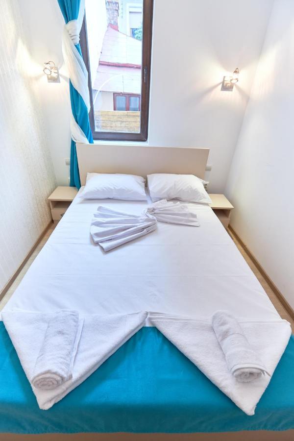 Stanford Aparthotel Gara De Nord Bukarest Exteriör bild