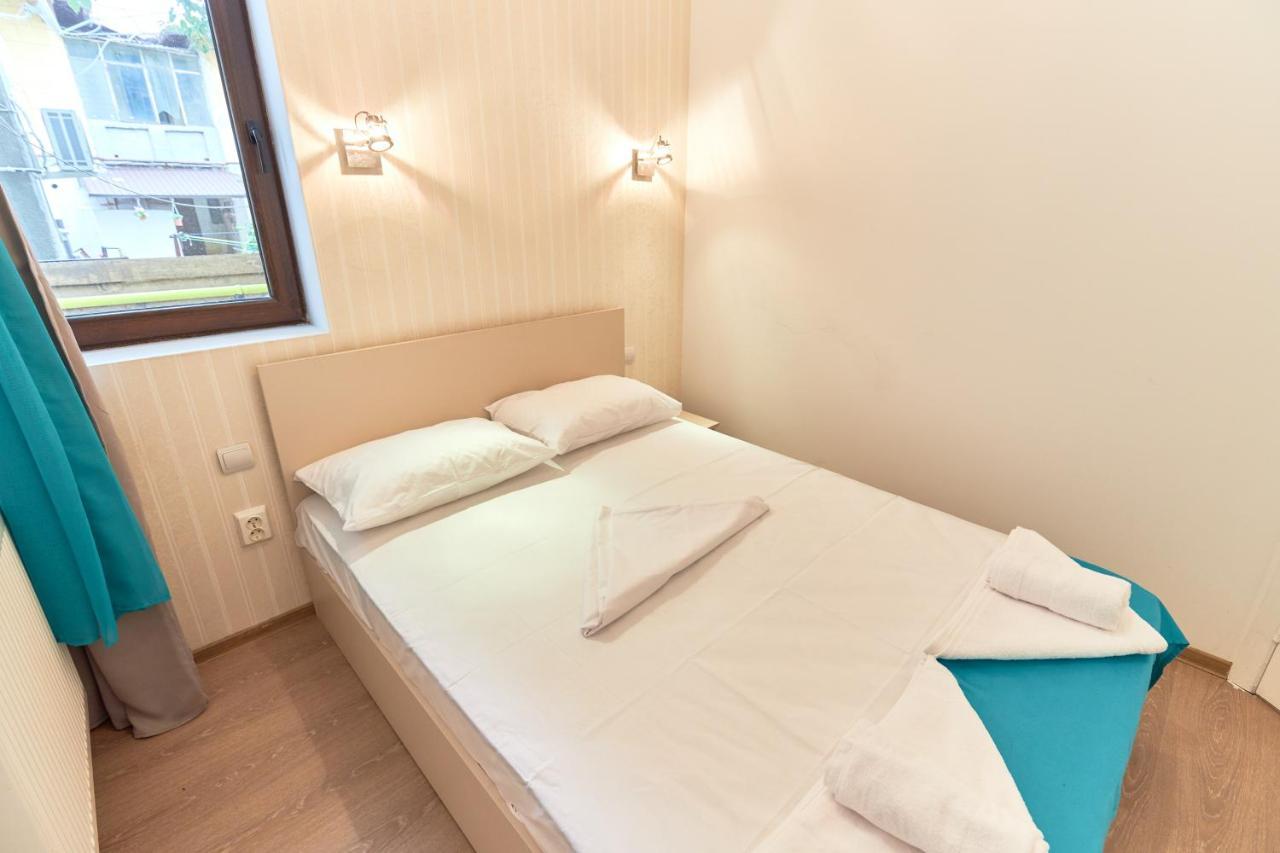 Stanford Aparthotel Gara De Nord Bukarest Exteriör bild