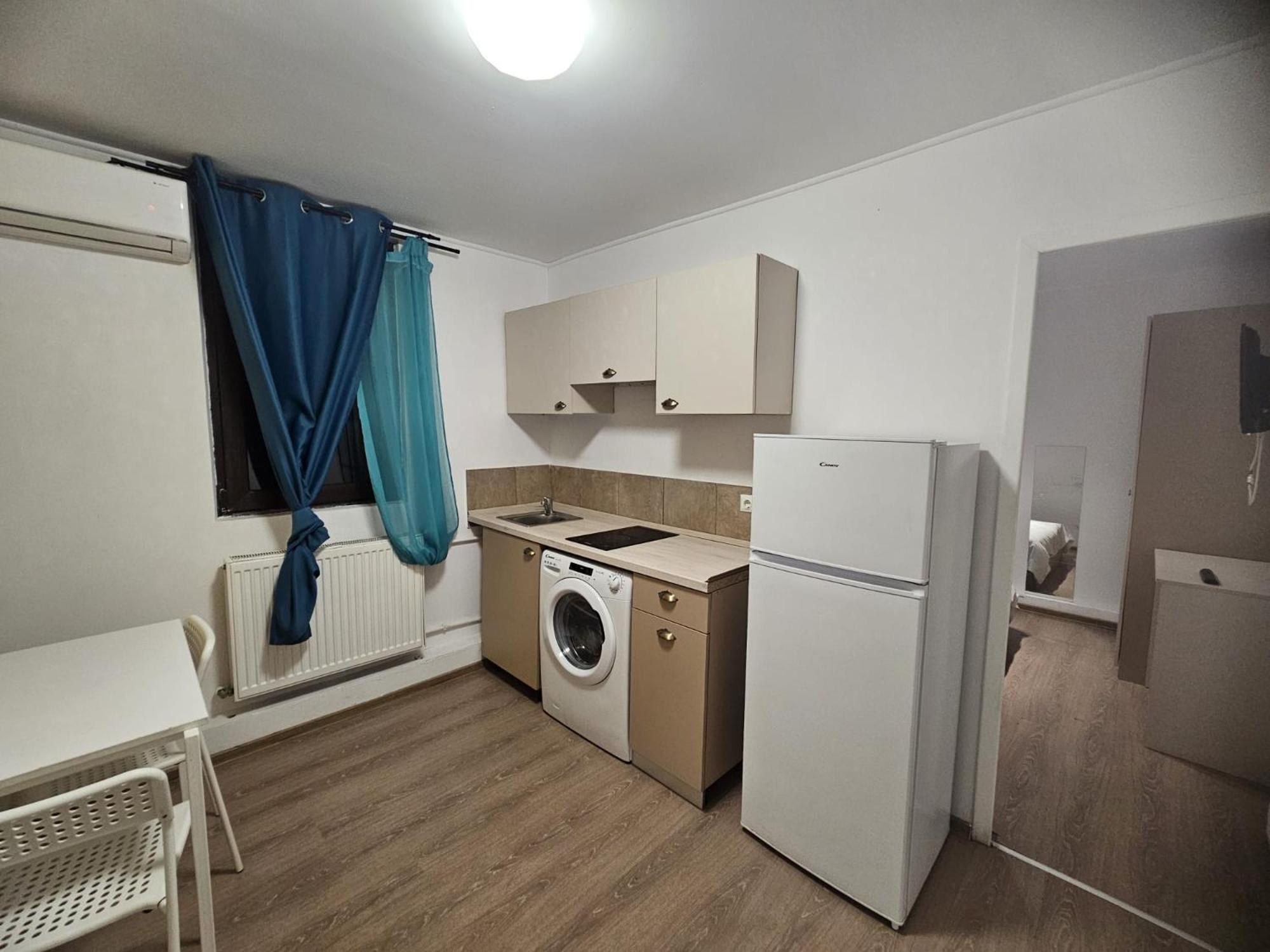 Stanford Aparthotel Gara De Nord Bukarest Exteriör bild