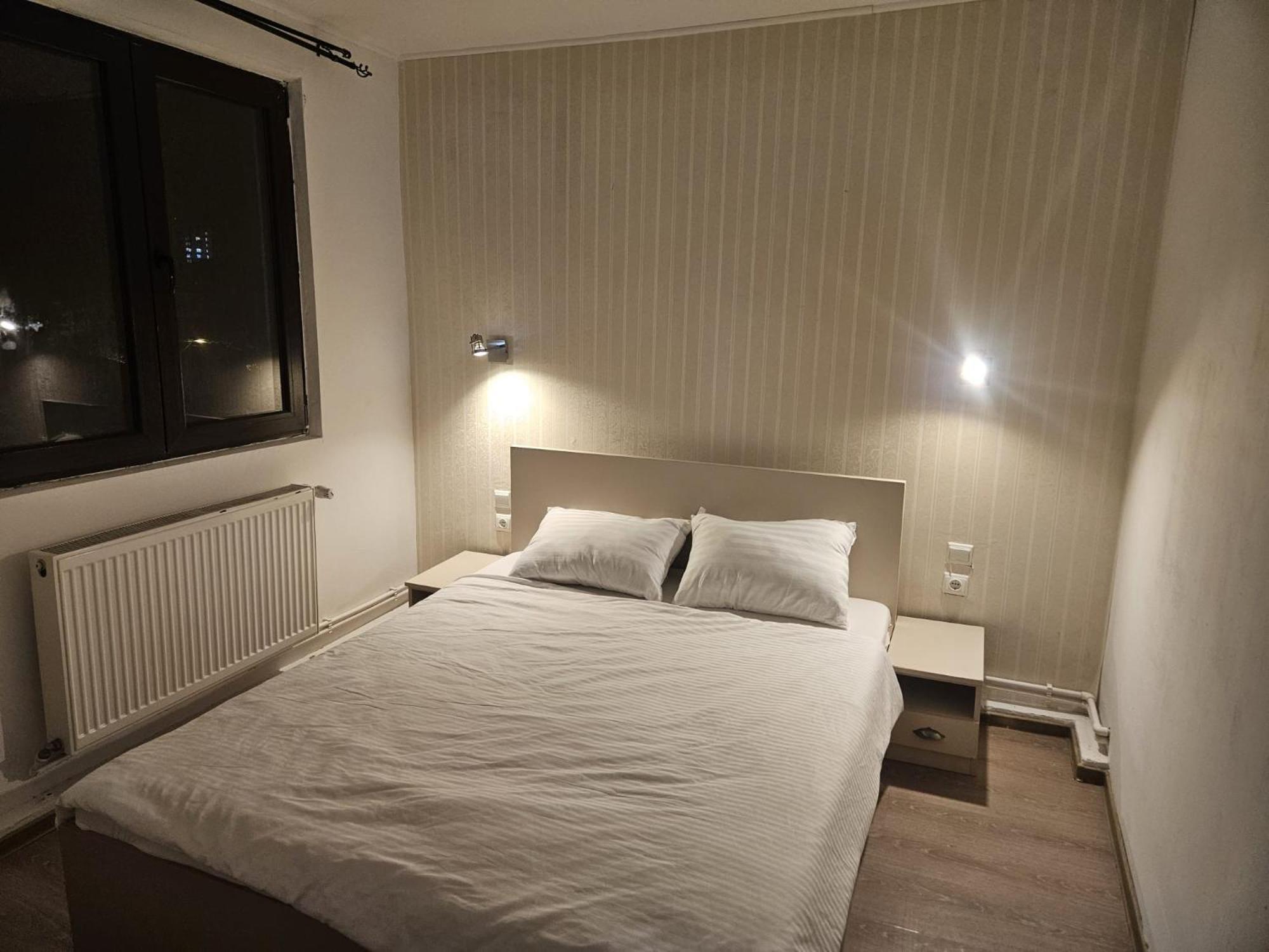 Stanford Aparthotel Gara De Nord Bukarest Exteriör bild